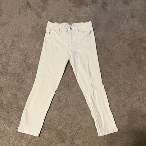White Cropped Jeans
